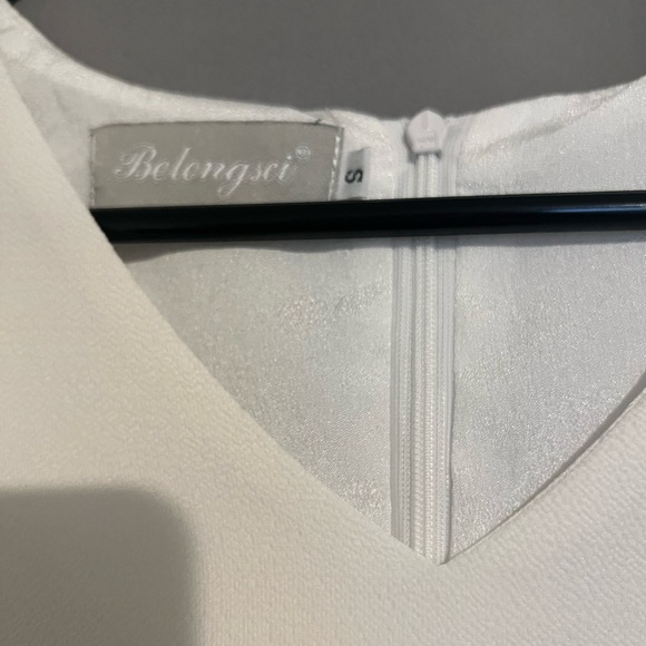 Amazon flare sleeve dress - Picture 3 of 3